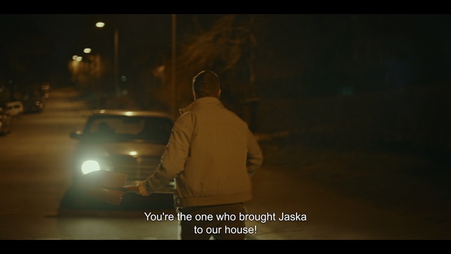 Video Reference: Automotive lighting, Flash photography, Car, Tire, Vehicle, Gesture, Motor vehicle, Vehicle door, Tints and shades, Automotive design