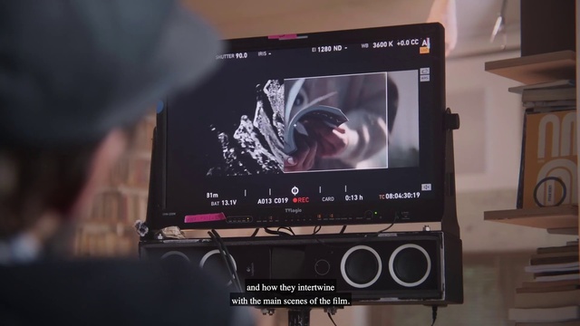 Video Reference: Gadget, Audio equipment, Musical instrument, Flat panel display, Entertainment, Electronic instrument, Font, Display device, Multimedia, Home appliance