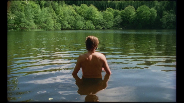 Video Reference: Water, Water resources, Tree, People in nature, Lake, Watercourse, Bank, Leisure, Plant, Happy