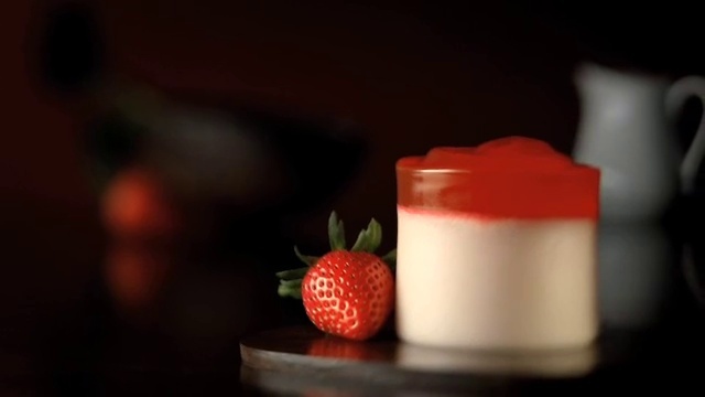 Video Reference: Food, Fruit, Strawberry, Ingredient, Liquid, Natural foods, Drink, Plant, Berry, Strawberries