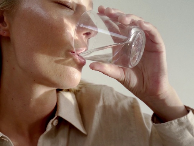 Video Reference: Nose, Lip, Hand, Drinkware, Stemware, Eyebrow, Eyelash, Mouth, Ear, Jaw