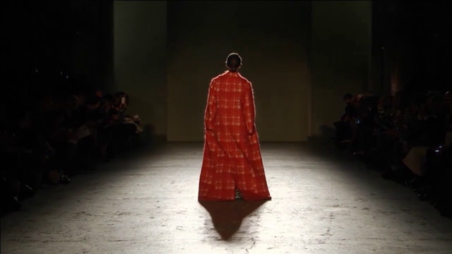 Video Reference: Sleeve, Art, Fashion design, Flooring, Tints and shades, Automotive design, Event, Darkness, Entertainment, Performing arts