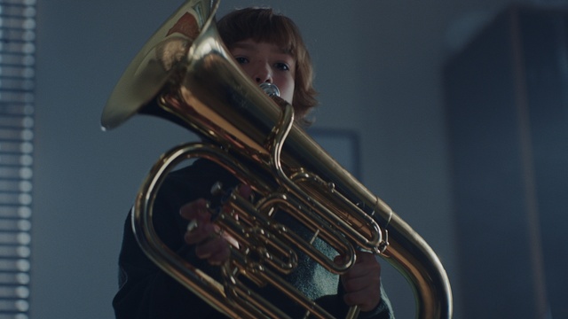 Video Reference: Musical instrument, Musician, Brass instrument, Wind instrument, Music, Woodwind instrument, Music artist, Entertainment, Event, Metal