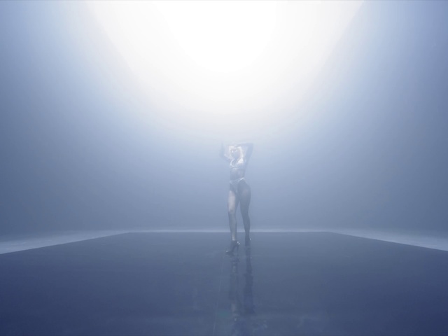 Video Reference: Water, Atmosphere, Sky, Performing arts, Entertainment, Lens flare, Horizon, Electric blue, Landscape, Mist