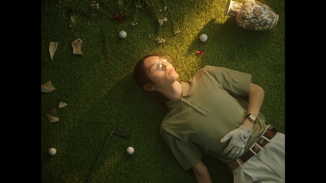 Video Reference: Human body, Flash photography, People in nature, Grass, Tints and shades, Happy, Leisure, Recreation, Sport climbing, Fun