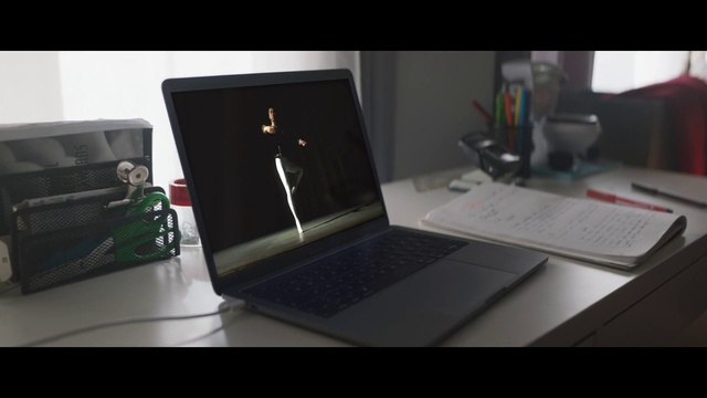 Video Reference: Computer, Personal computer, Laptop, Netbook, Touchpad, Product, Output device, Table, Input device, Peripheral