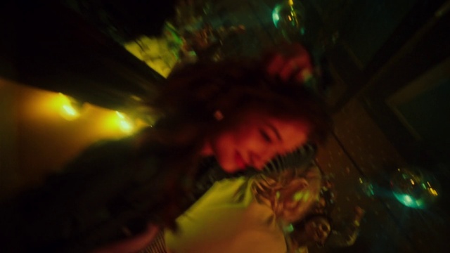 Video Reference: Entertainment, Music, Tree, Event, Fun, Music venue, Microphone, Visual effect lighting, Darkness, Midnight