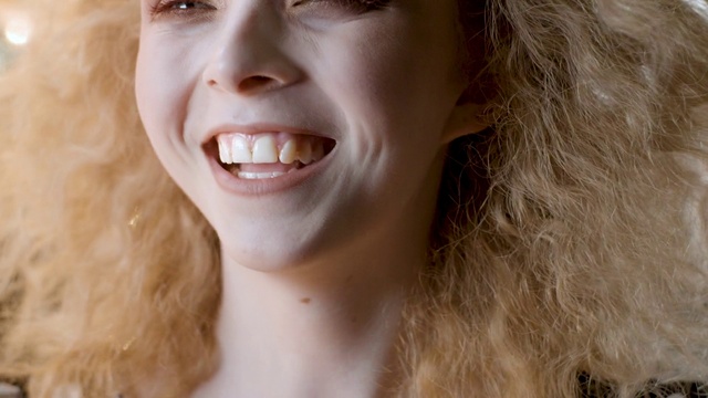 Video Reference: Nose, Lip, Smile, Eyebrow, Eye, Eyelash, Mouth, Tooth, Human body, Flash photography
