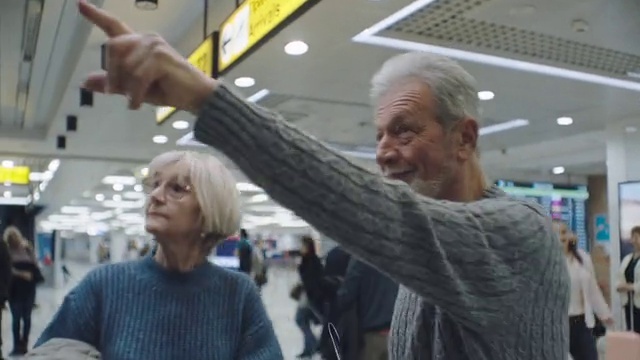 Video Reference: Human, Gesture, Fun, Engineering, Event, Crowd, Leisure, Job, Conversation, Customer