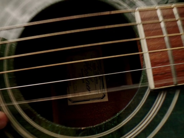 Video Reference: Musical instrument, String instrument, String instrument, String instrument accessory, Guitar accessory, Wood, Musical instrument accessory, Plucked string instruments, Guitar, Folk instrument