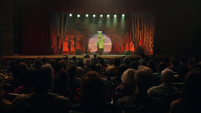 Video Reference: Social group, Entertainment, Concert, Performing arts, Music, Musical instrument accessory, Crowd, Performance art, Music venue, Event