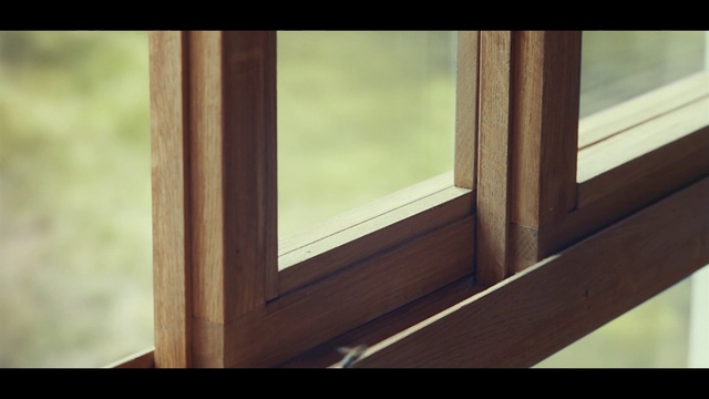 Video Reference: Brown, Window, Fixture, Wood, Material property, Wood stain, Hardwood, Tints and shades, Rectangle, Shade