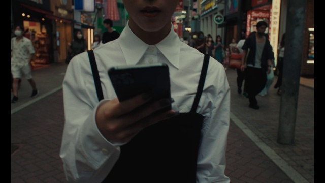 Video Reference: Eyewear, Sleeve, Dress shirt, Vision care, Gesture, Collar, Formal wear, Fun, Portable communications device, Communication Device