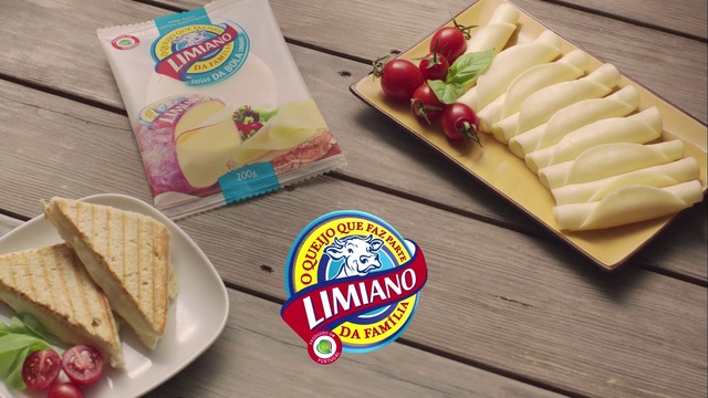 Video Reference: Food, Tableware, Ingredient, Cuisine, Dish, Fruit, Recipe, Baked goods, Rectangle, Plate