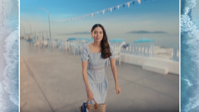 Video Reference: Sky, Azure, Flash photography, Fashion, Standing, Happy, Travel, Body of water, Horizon, Aqua