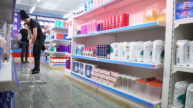 Video Reference: Shoe, Shelf, Product, Shelving, Customer, Retail, Publication, Convenience store, Building, Service