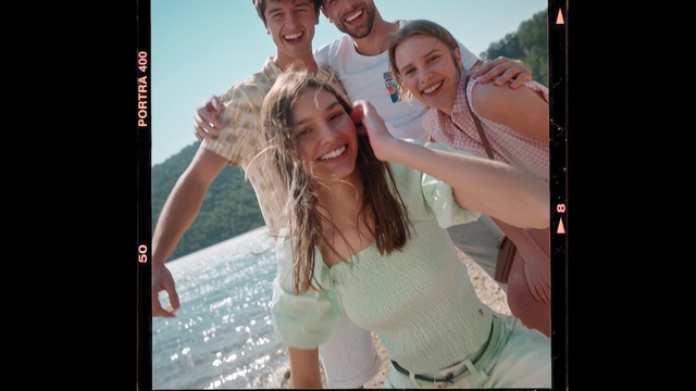 Video Reference: Smile, Muscle, Flash photography, Happy, Gesture, Sky, Leisure, Friendship, Event, Travel