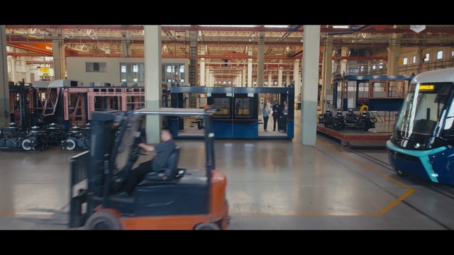 Video Reference: Building, Wheel, Tire, Motor vehicle, Automotive design, Vehicle, Interior design, Floor, Flooring, Automotive tire