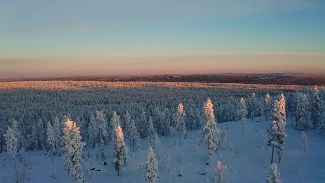 Video Reference: Sky, Cloud, Water, Natural landscape, Snow, Plant, Plain, Horizon, Grass, Landscape