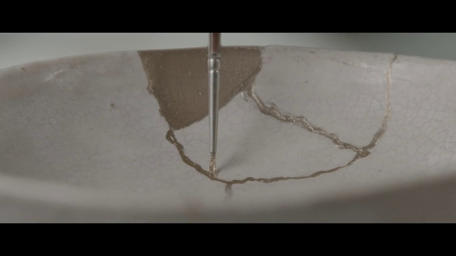 Video Reference: Wood, Rectangle, Tints and shades, Font, Ceiling, Paper, Transparent material, Circle, Monochrome photography, Metal