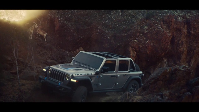 Video Reference: Tire, Wheel, Automotive parking light, Car, Land vehicle, Vehicle, Automotive lighting, Automotive tire, Hood, Grille