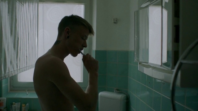 Video Reference: Jaw, Window, Bathroom, Chest, Plumbing fixture, Bathing, Elbow, Barechested, Trunk, Flooring