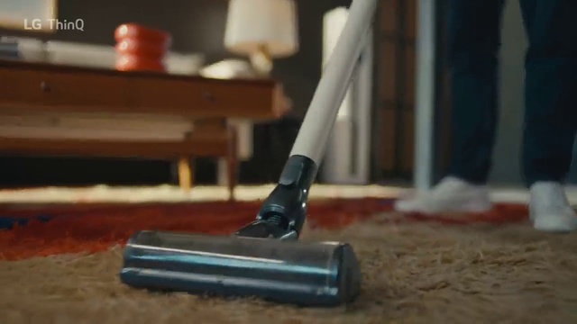 Video Reference: Wood, Flooring, Musical instrument, Hardwood, Table, Household cleaning supply, Audio equipment, Bumper, Microphone stand, Human leg