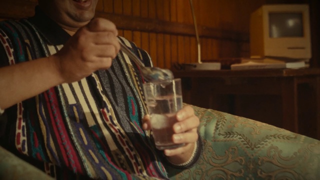 Video Reference: Hand, Drinkware, Stemware, Sleeve, Gesture, Wood, Tableware, Barware, Finger, Drink