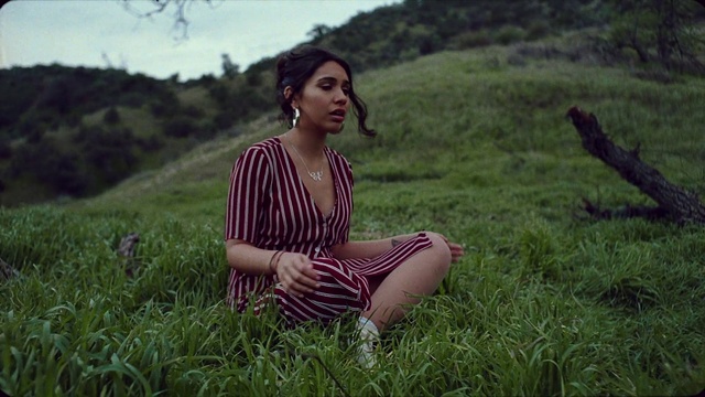 Video Reference: Plant, Eye, Sky, Flash photography, People in nature, Happy, Tree, Wood, Sunlight, Grass