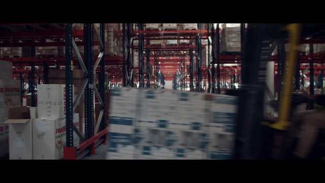 Video Reference: Mode of transport, City, Tints and shades, Building, Glass, Art, Symmetry, Metal, Darkness, Automotive lighting