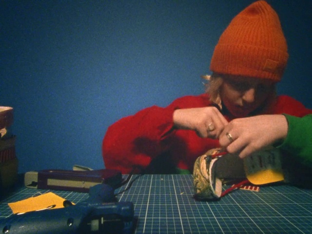Video Reference: Mouth, Comfort, Tartan, Cap, Elbow, Flooring, Knee, Plaid, Fun, Toy