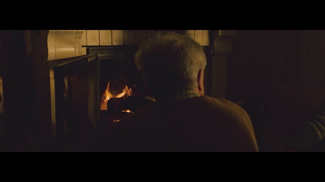 Video Reference: Flash photography, Gas, Tints and shades, Heat, Darkness, Automotive lighting, Fire, Midnight, Flame, Room