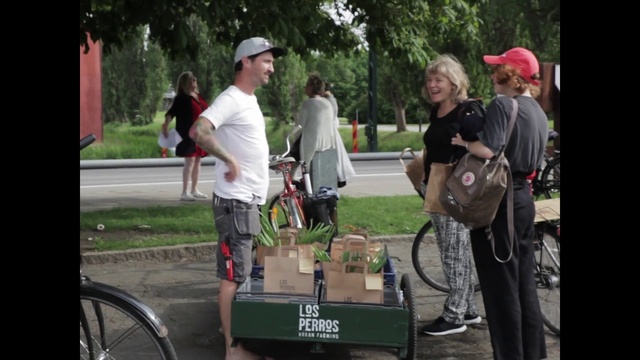 Video Reference: Wheel, Tire, Bicycle, Shorts, Plant, Bicycles--Equipment and supplies, Bicycle wheel, Bicycle tire, Bicycle handlebar, Bicycle frame