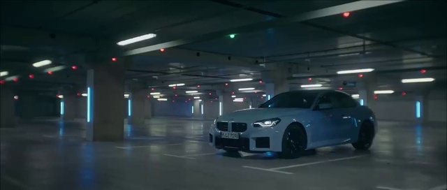 Video Reference: Wheel, Tire, Vehicle, Car, Automotive lighting, Hood, Automotive tire, Automotive design, Grille, Motor vehicle