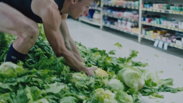 Video Reference: Food, Plant, Natural foods, Ingredient, Leaf vegetable, Whole food, Shelf, Greengrocer, Groundcover, Recipe