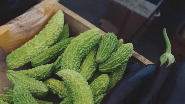 Video Reference: Food, Plant, Natural foods, Ingredient, Terrestrial plant, Produce, Vegetable, Flowering plant, Wool, Local food