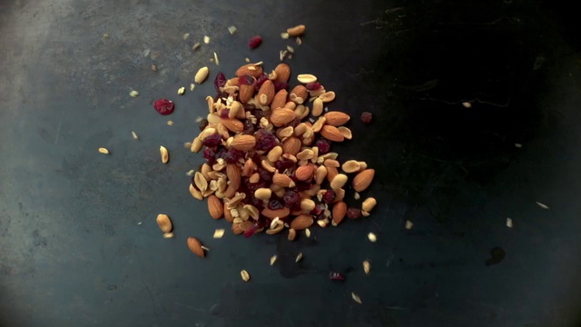 Video Reference: Plant, Ingredient, Spice, Food, Liquid, Chemical compound, Recipe, Wood, Dish, Cuisine