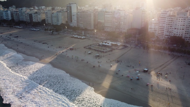 Video Reference: Building, Water, Road surface, Tree, Urban design, Plant, Body of water, Thoroughfare, Cloud, Neighbourhood