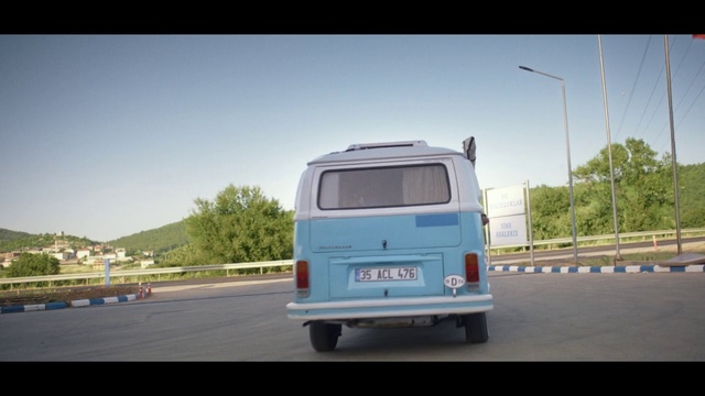 Video Reference: Automotive parking light, Automotive tail & brake light, Vehicle, Sky, Tire, Car, Automotive tire, Automotive lighting, Van, Window