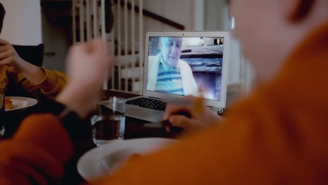 Video Reference: Computer, Personal computer, Tableware, Orange, Laptop, Gesture, Table, Finger, Desk, Fun