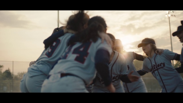 Video Reference: Cloud, Sky, Shoulder, Shorts, Flash photography, Happy, Gesture, T-shirt, Sports uniform, People in nature