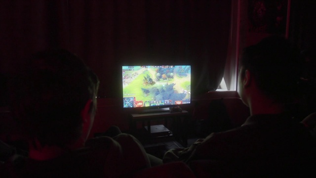 Video Reference: Personal computer, Computer, Gamer, Television set, Gadget, Audio equipment, Computer monitor, Fun, Display device, Television