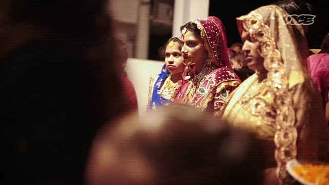 Video Reference: Sari, Flash photography, Happy, Bride, Bridal clothing, Jewellery, Event, Rite, Magenta, Fashion design