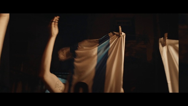 Video Reference: Shoulder, Flash photography, Gesture, Entertainment, Performing arts, Elbow, Event, Performance art, Darkness, Midnight