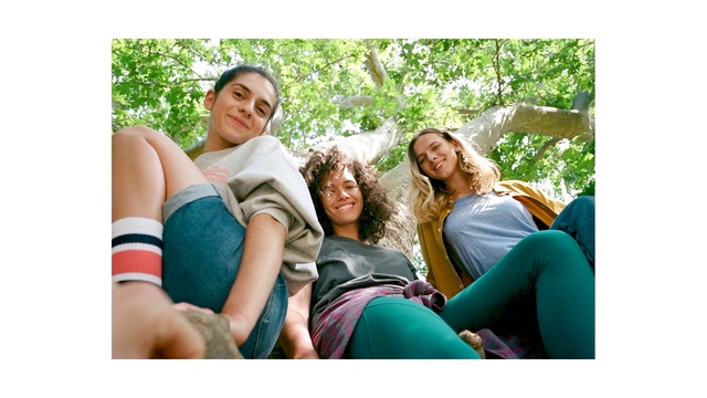 Video Reference: Smile, Comfort, People in nature, Happy, Shorts, Leisure, Travel, Grass, People, Fun