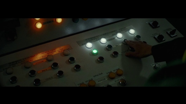 Video Reference: Gas, Indoor games and sports, Electronic device, Games, Gadget, Circle, Recreation, Glass, Fashion accessory, Machine