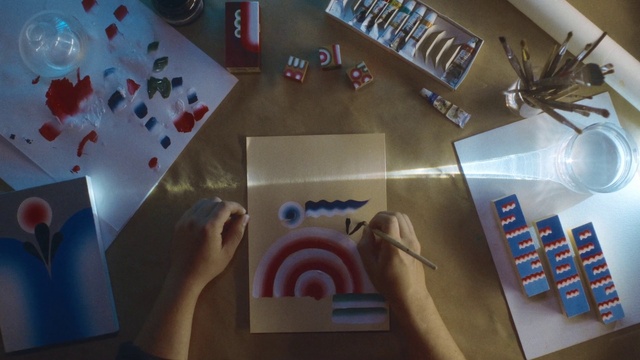 Video Reference: Finger, Font, Nail, Material property, Automotive design, Art, Paint, Paper, Eyelash, Games