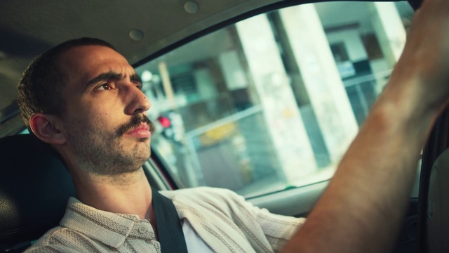 Video Reference: Shoulder, Jaw, Beard, Window, Gesture, Flash photography, Eyewear, Cool, Tints and shades, Fun