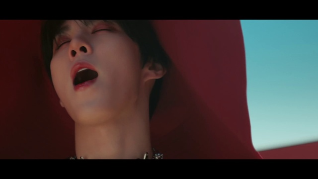 Video Reference: Nose, Lip, Eyebrow, Mouth, Eyelash, Flash photography, Jaw, Gesture, Lipstick, Black hair