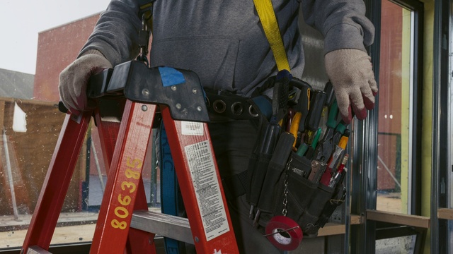 Video Reference: Workwear, Gas, Bag, Engineering, Personal protective equipment, Auto part, Electric blue, Baggage, Machine, Fashion accessory